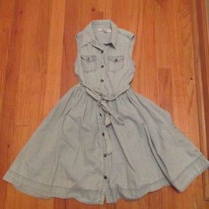 DKNY Girl's denim dress size small 7/8